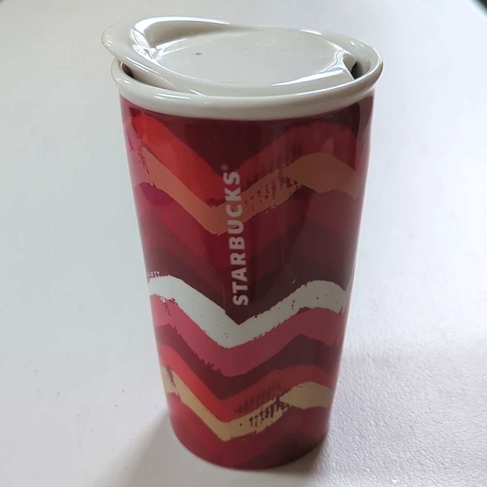 Starbucks, 2014 red Chevron ceramic lidded tumbler